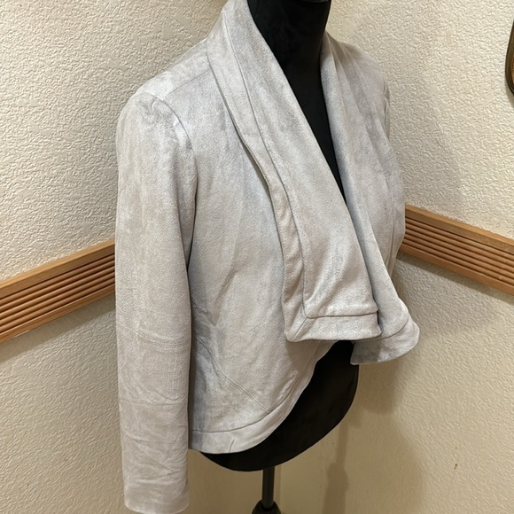 H by Halston gray blazer! - Picture 2 of 4
